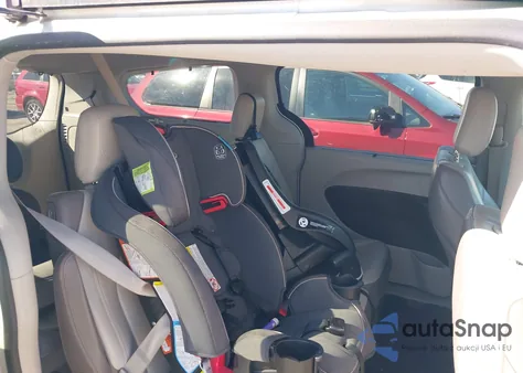 2018 Chrysler Pacifica Touring L from USA, damaged, VIN 2C4RC1BG1JR290822